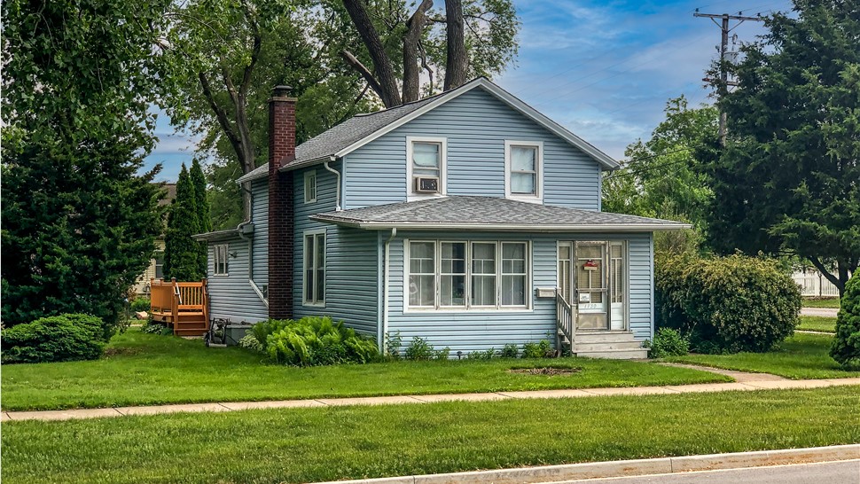 Gutters, Roofing Project in Lockport, IL by Stan's Roofing & Siding