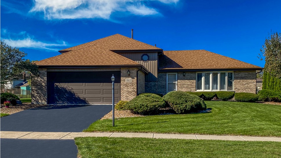 Siding Project in Frankfort, IL by Stan's Roofing & Siding
