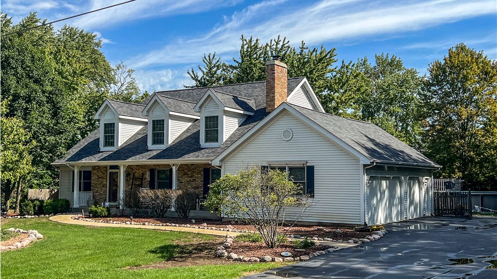 Roofing Project in New Lenox, IL by Stan's Roofing & Siding