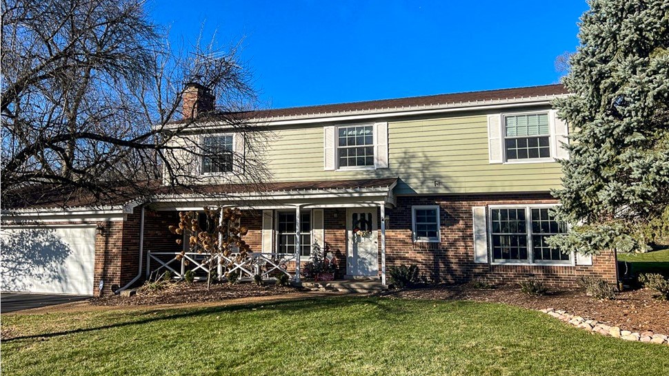 Siding Project in Orland Park, IL by Stan's Roofing & Siding