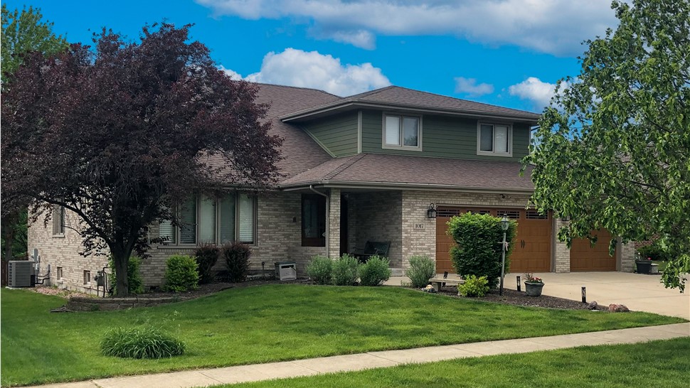 Siding Project in Lockport, IL by Stan's Roofing & Siding
