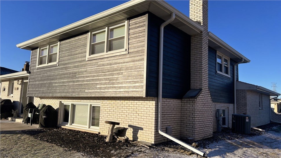 Siding Project in Orland Park, IL by Stan's Roofing & Siding