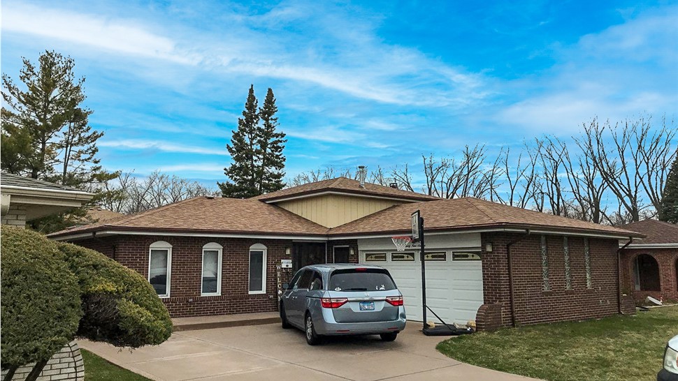 Roofing Project in Oak Lawn, IL by Stan's Roofing & Siding