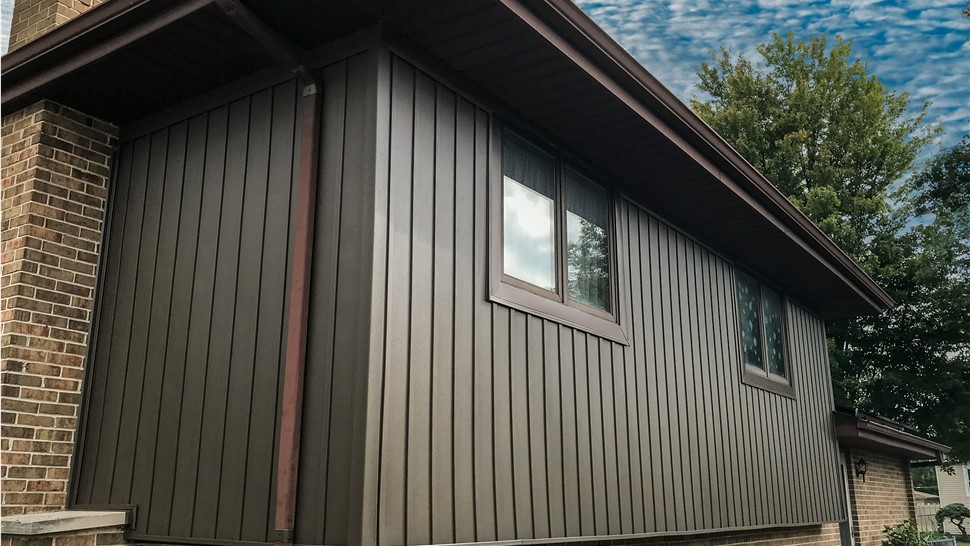 Siding Project in Oak Lawn, IL by Stan's Roofing & Siding